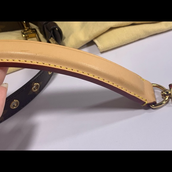 Auth Louis Vuitton Metid Hobo - Picture 16 of 16